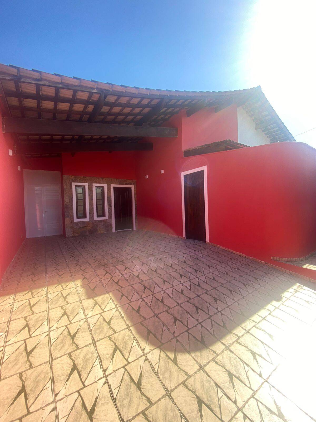 Casa à venda com 3 quartos - Foto 1