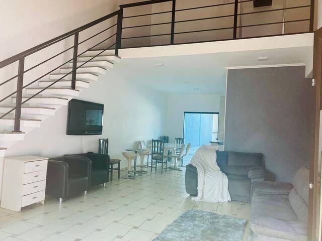 #715 - Casa para Venda em Peruíbe - SP