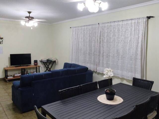 #826 - Casa para Venda em Peruíbe - SP