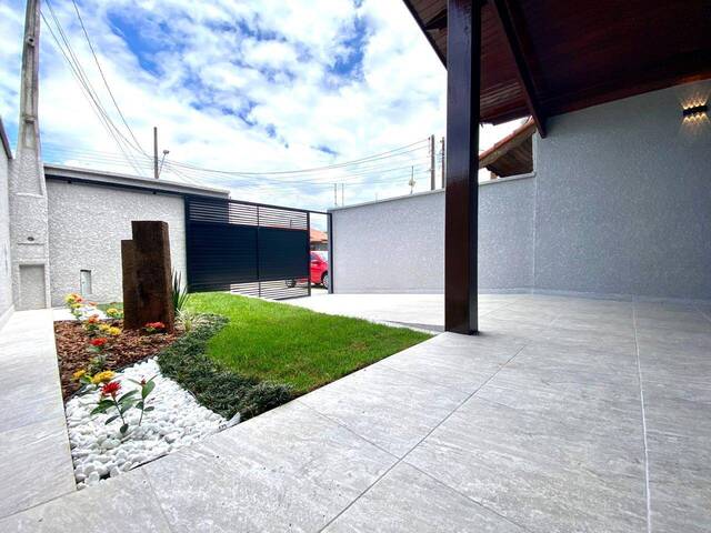 #827 - Casa para Venda em Peruíbe - SP