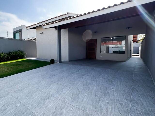 #843 - Casa para Venda em Peruíbe - SP