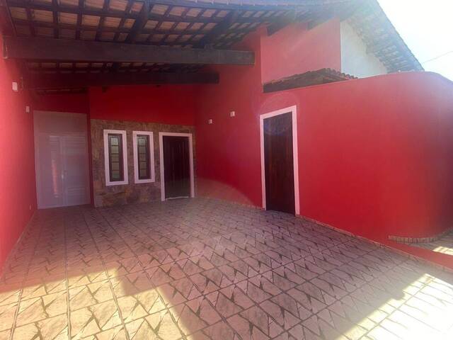#848 - Casa para Venda em Peruíbe - SP
