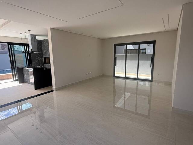 #865 - Casa para Venda em Peruíbe - SP - 2